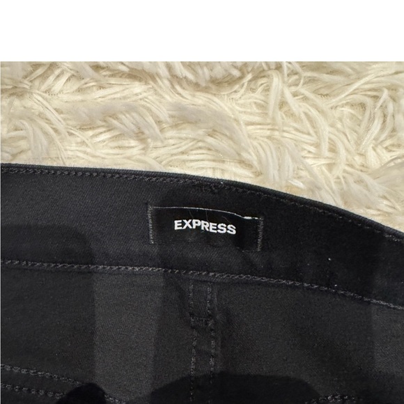 Express High Rise Flared jeans - Picture 3 of 6